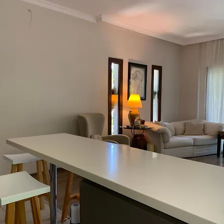 3 Bedroom Flat 500m Walking Distance To The In Yahsi Appartamento