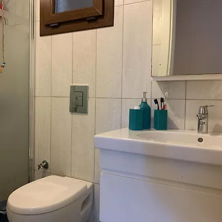 3 Bedroom Flat 500m Walking Distance To The In Yahsi